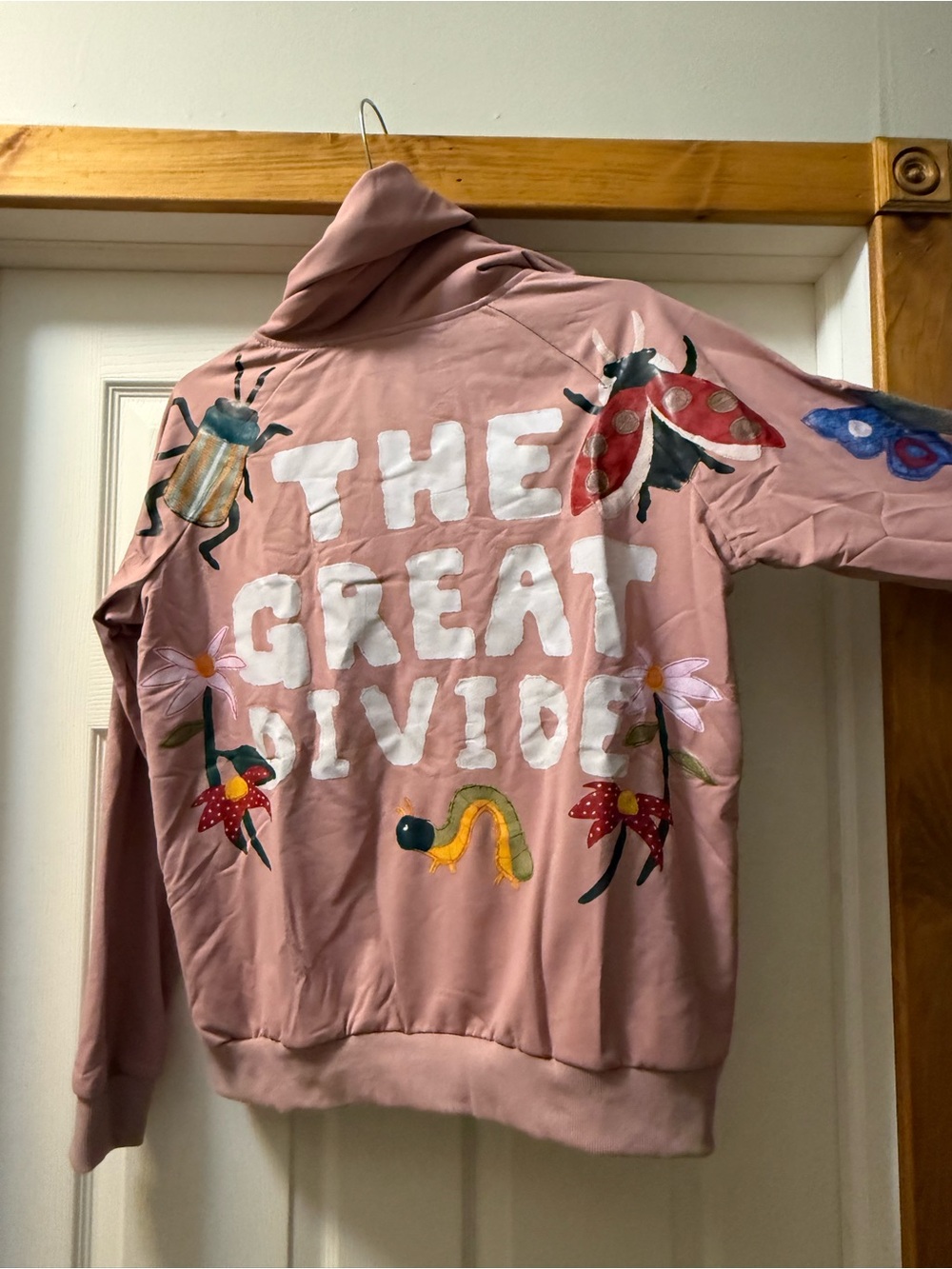 Noah Kahan - The Great Divide Hoodie View 3